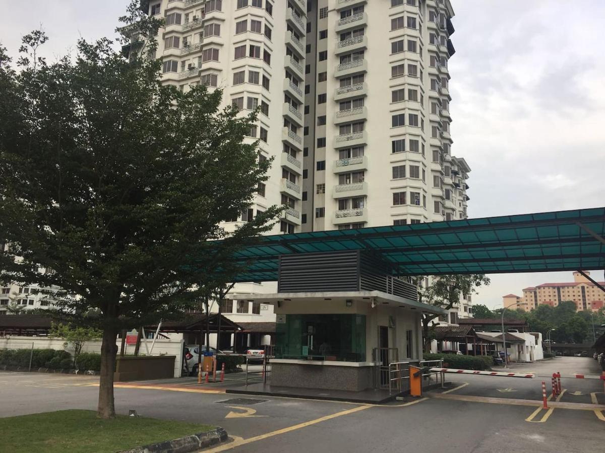 Cozy Kelana Jaya Semi-D Apt Near Mall, College & Hospital Petaling Jaya Extérieur photo