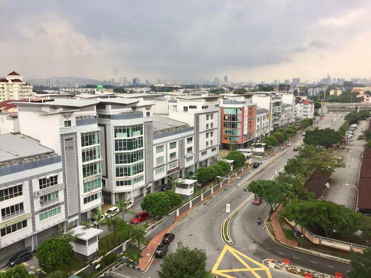 Cozy Kelana Jaya Semi-D Apt Near Mall, College & Hospital Petaling Jaya Extérieur photo